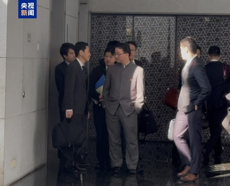 e422-4adc8aa3de8a3cc23632f57e31692ff6