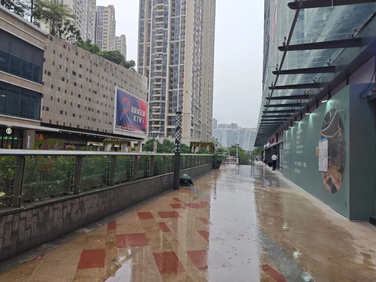 e5c4-ef45273cda39e8804447bc8d54bd81eb